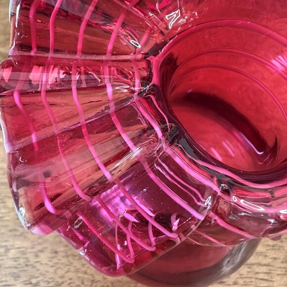 Fenton Cranberry Art Glass Vase Jack in the Pulpit Swirl White Ribbon Ruffle - Picture 6 of 7